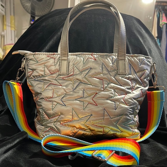 NWT Rainbow Strap Quilted Crossbody bag - Picture 2 of 12